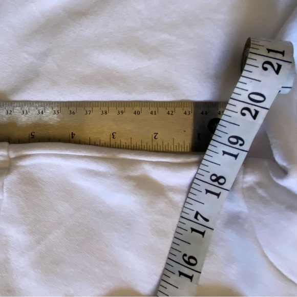 Peanuts Junior Sweater Top Size XS White Graphic Snoopy Cop Long Sleeve - Picture 7 of 8